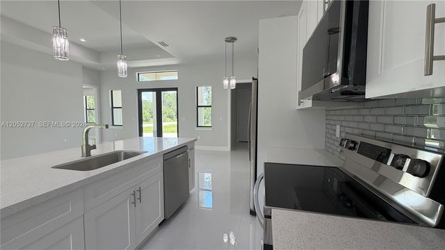 4518 6th Avenue SE, Naples, FL 34117