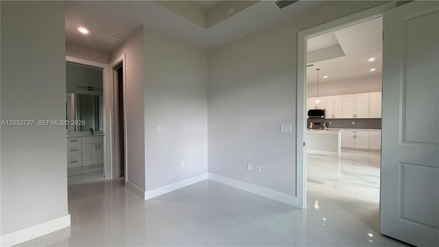4518 6th Avenue SE, Naples, FL 34117