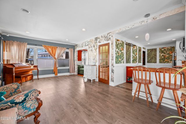 11 Poplar Avenue, Hazlet, NJ 07734