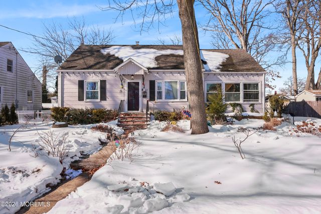 11 Poplar Avenue, Hazlet, NJ 07734