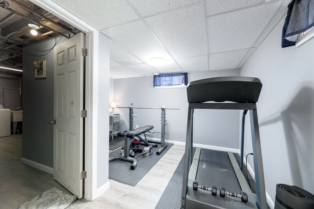 5 Piehl Ave, Worcester, MA 01606