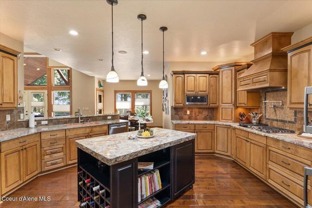 13434 N Abeja RD, Rathdrum, ID 83858
