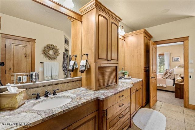 13434 N Abeja RD, Rathdrum, ID 83858
