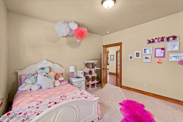 13434 N Abeja RD, Rathdrum, ID 83858