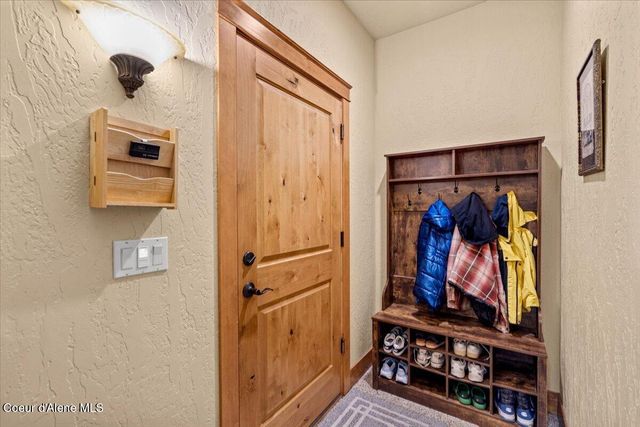 13434 N Abeja RD, Rathdrum, ID 83858