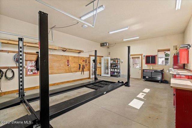 13434 N Abeja RD, Rathdrum, ID 83858