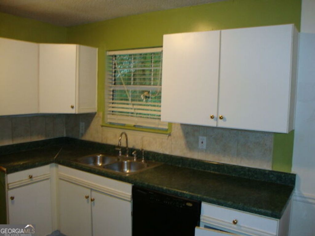 5469 Shirewick Lane, Lithonia, GA 30058 — photo 2