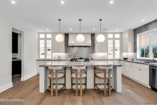 69 Winding Way, Little Silver, NJ 07739