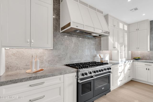 69 Winding Way, Little Silver, NJ 07739