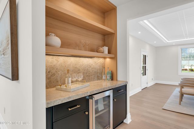 69 Winding Way, Little Silver, NJ 07739