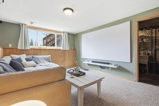 852 Cortland Drive, Apple Valley, MN 55124