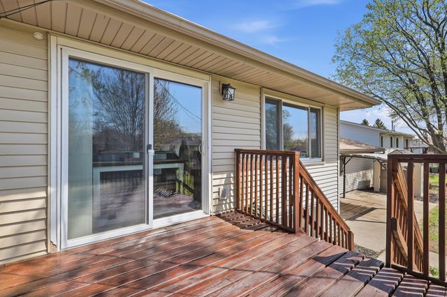 852 Cortland Drive, Apple Valley, MN 55124