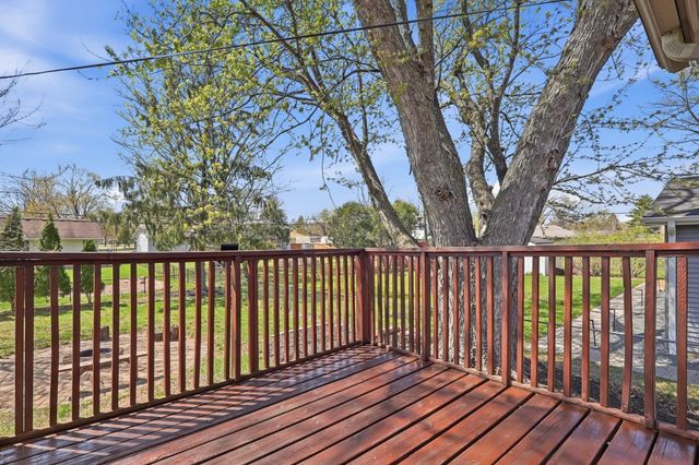 852 Cortland Drive, Apple Valley, MN 55124