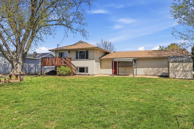 852 Cortland Drive, Apple Valley, MN 55124