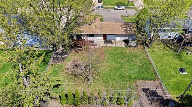 852 Cortland Drive, Apple Valley, MN 55124