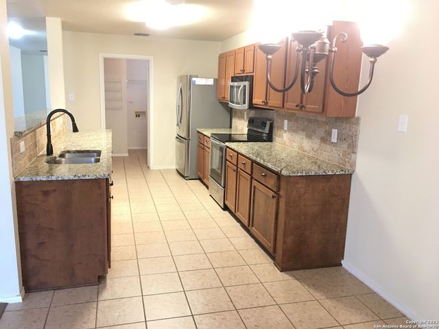 11818 RANCHWELL COVE, San Antonio, TX 78249