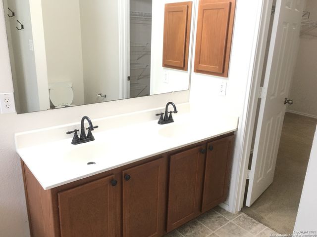 11818 RANCHWELL COVE, San Antonio, TX 78249