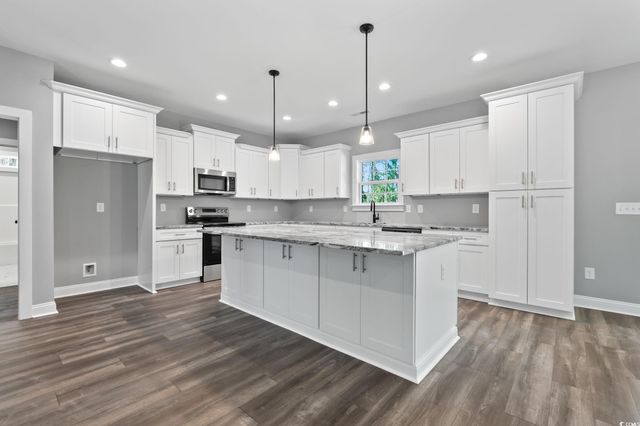 7877 Highway 19, Loris, SC 29569