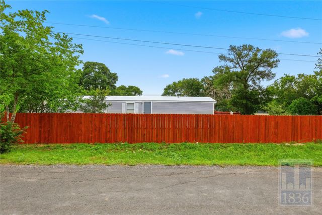 14904 Vevey DR, Del Valle, TX 78617