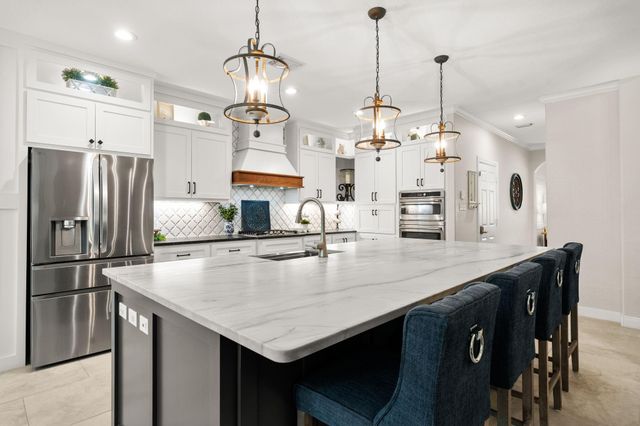 23 Wooded Path Place, The Woodlands, TX 77382