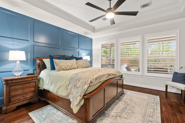 23 Wooded Path Place, The Woodlands, TX 77382