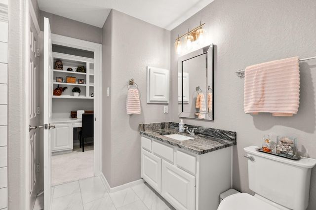 23 Wooded Path Place, The Woodlands, TX 77382