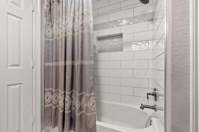 23 Wooded Path Place, The Woodlands, TX 77382