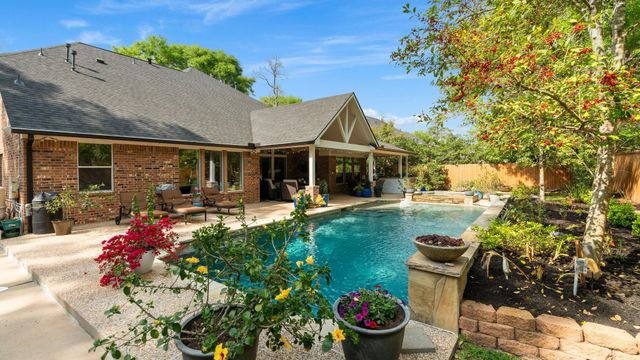 23 Wooded Path Place, The Woodlands, TX 77382