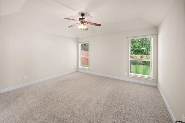 2559 Lazy Acres Ln, Tyler, TX 75707