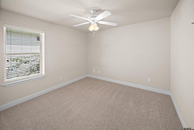 2559 Lazy Acres Ln, Tyler, TX 75707