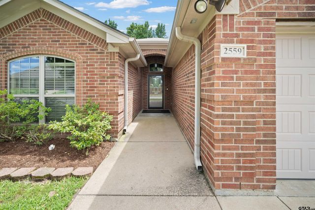 2559 Lazy Acres Ln, Tyler, TX 75707