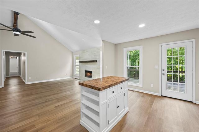 410 Saint Simons Cove, Lawrenceville, GA 30044