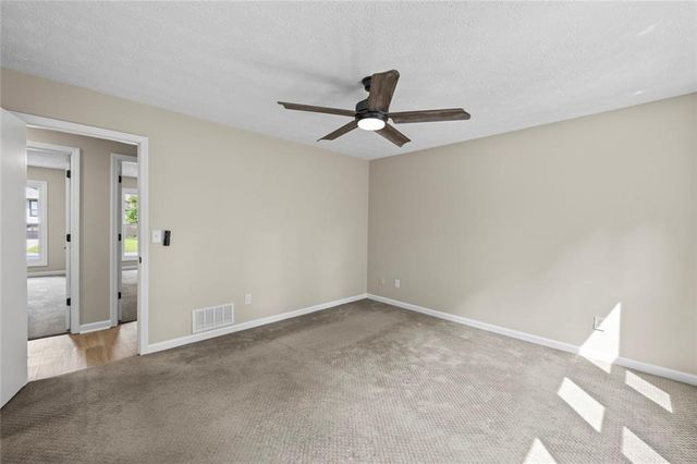 410 Saint Simons Cove, Lawrenceville, GA 30044