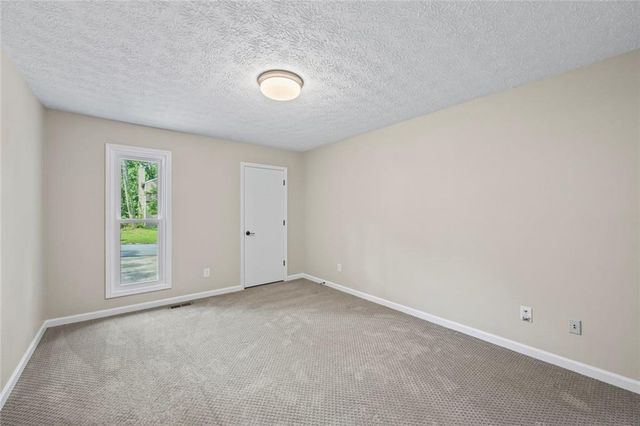 410 Saint Simons Cove, Lawrenceville, GA 30044