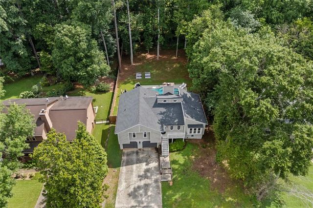 410 Saint Simons Cove, Lawrenceville, GA 30044