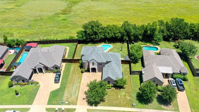 1128 Warbler Drive, Forney, TX 75126