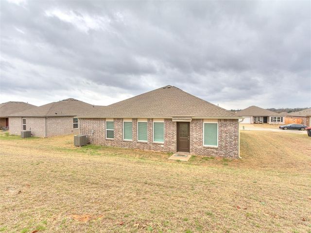 21185 River Mist Drive, Harrah, OK 73045