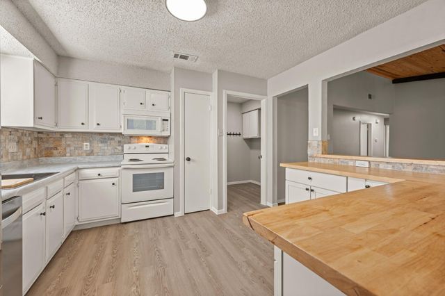 12233 Forsythe DR, Austin, TX 78759