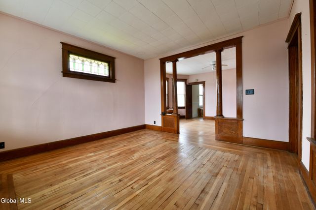 3 Hawk Street, Amsterdam, NY 12010