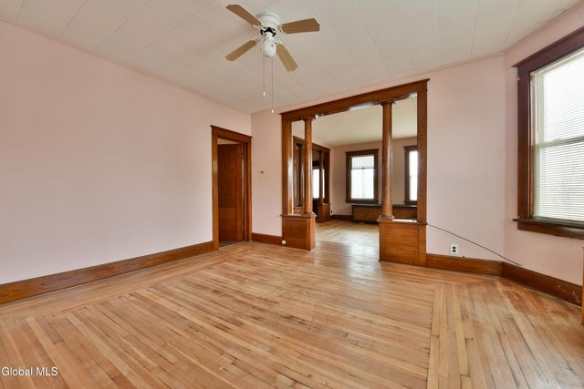 3 Hawk Street, Amsterdam, NY 12010