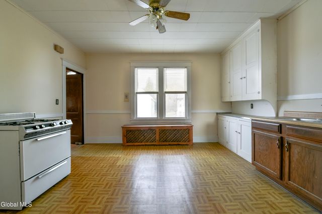 3 Hawk Street, Amsterdam, NY 12010