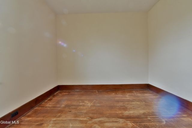 3 Hawk Street, Amsterdam, NY 12010