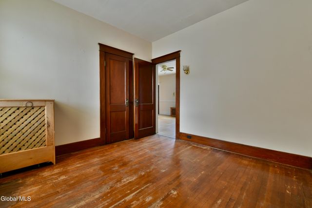 3 Hawk Street, Amsterdam, NY 12010