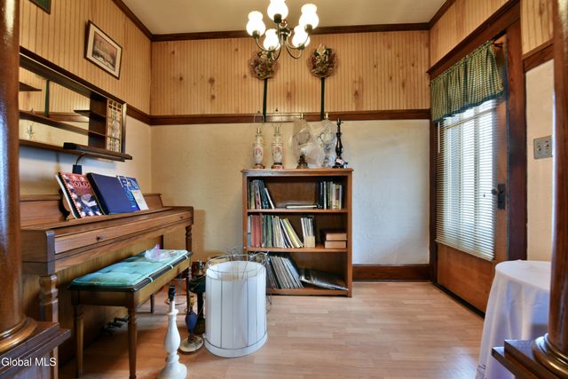 3 Hawk Street, Amsterdam, NY 12010