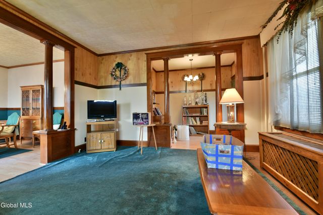 3 Hawk Street, Amsterdam, NY 12010