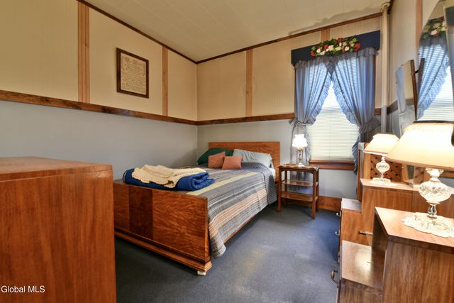 3 Hawk Street, Amsterdam, NY 12010