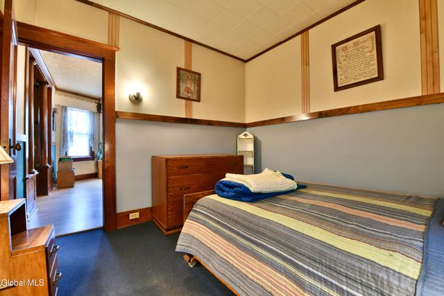 3 Hawk Street, Amsterdam, NY 12010