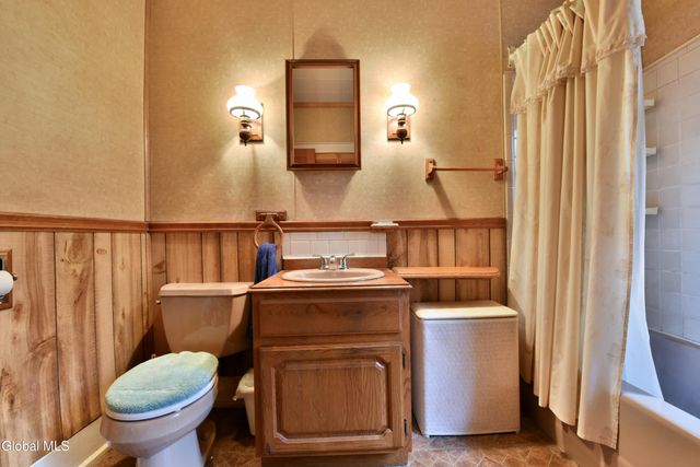 3 Hawk Street, Amsterdam, NY 12010