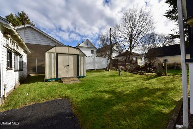 3 Hawk Street, Amsterdam, NY 12010