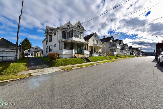 3 Hawk Street, Amsterdam, NY 12010